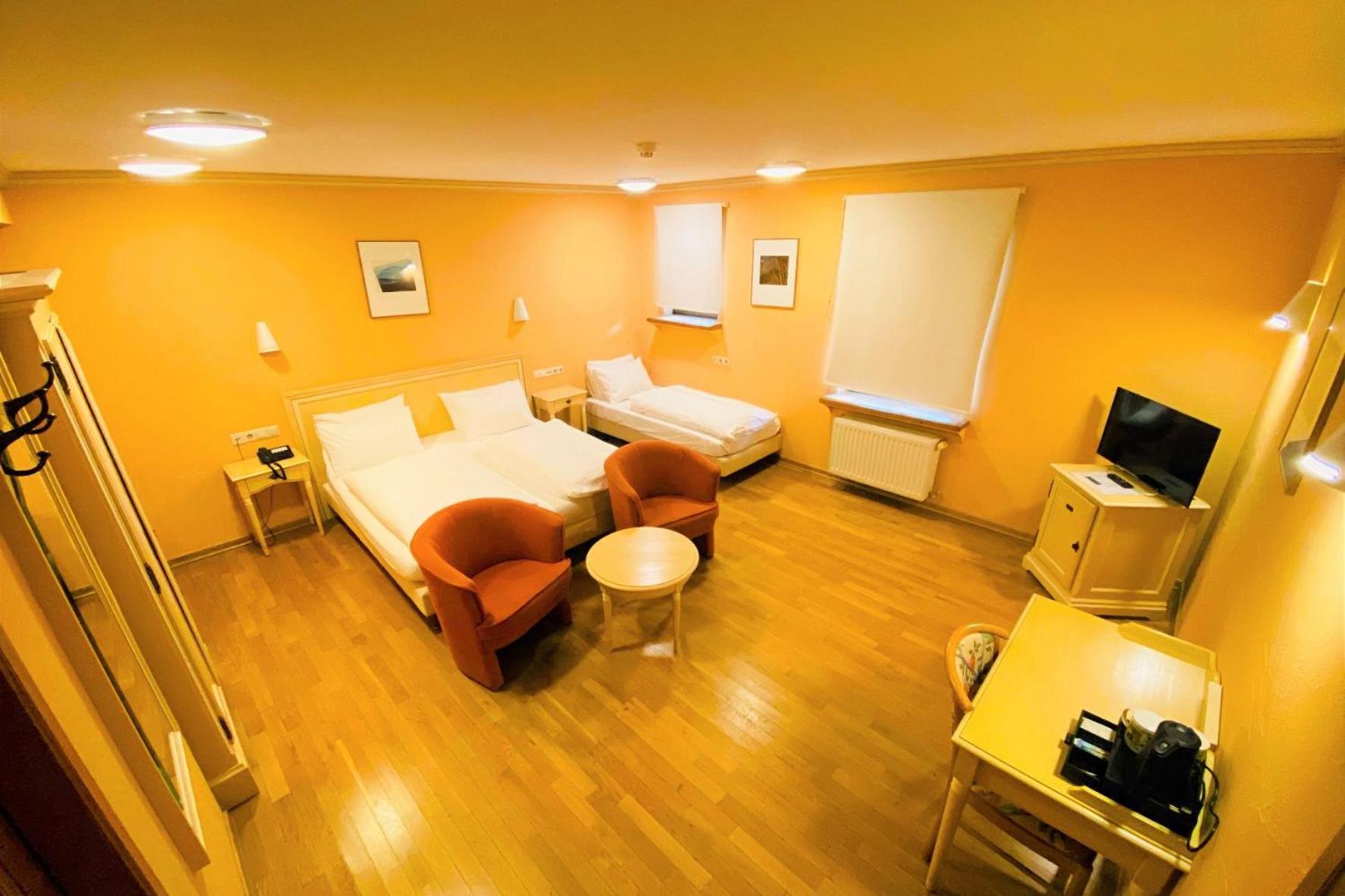 Hotel Aux Tanneries De Wiltz Habitación foto